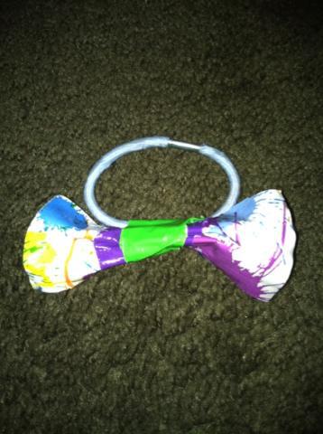 splatter painted hair tie bow..<3 